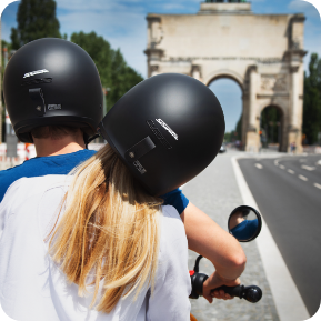 2 Person fahren mit eSchwalbe